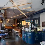 Mondpalast Hostel Drážďany