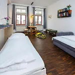 Mondpalast Hostel