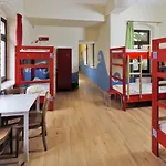 بيت شباب Mondpalast *