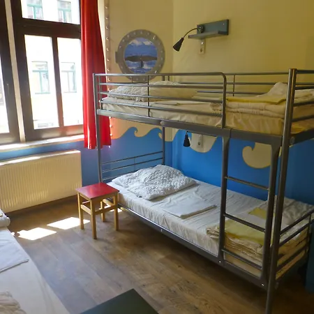 モンドパラスト ホステル