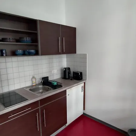 Hostel Mondpalast *