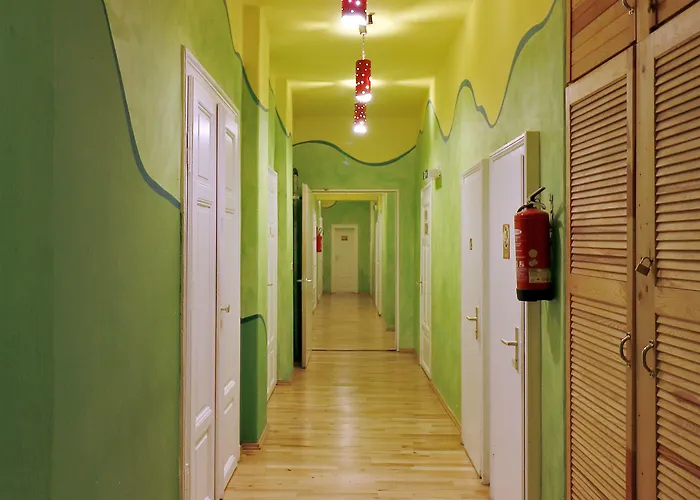 Mondpalast Vandrarhem *