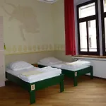 بيت شباب Mondpalast