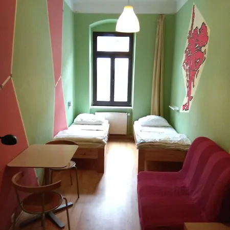 Mondpalast Ostello *